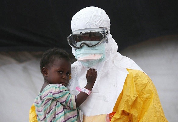 Cuộc chiến của nhân viên y tế trong đại dịch Ebola